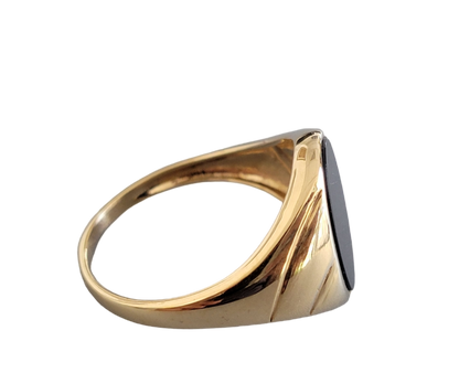 Fyie Signet Onyx Ring (with 14K Gold)