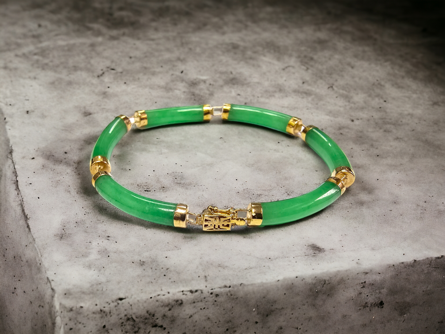 Fu Fuku Fortune Jade Bracelet (with 14K Yellow Gold)