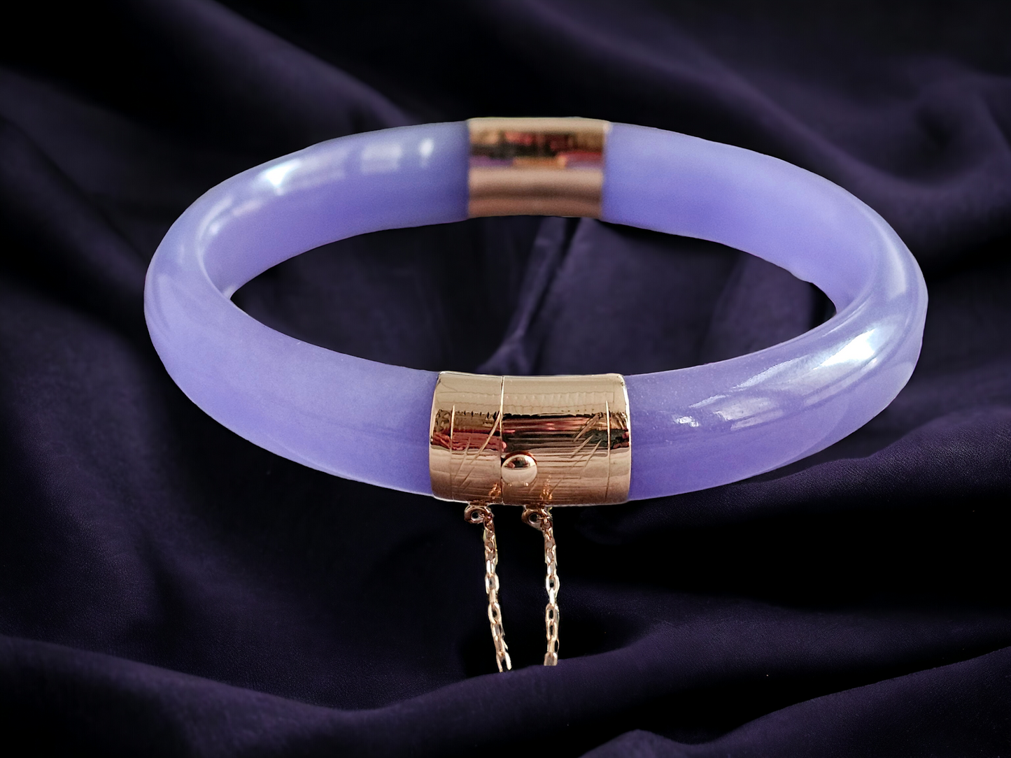 Viceroy's Circular Lavender Jade Bangle Bracelet (with 14K Yellow Gold)