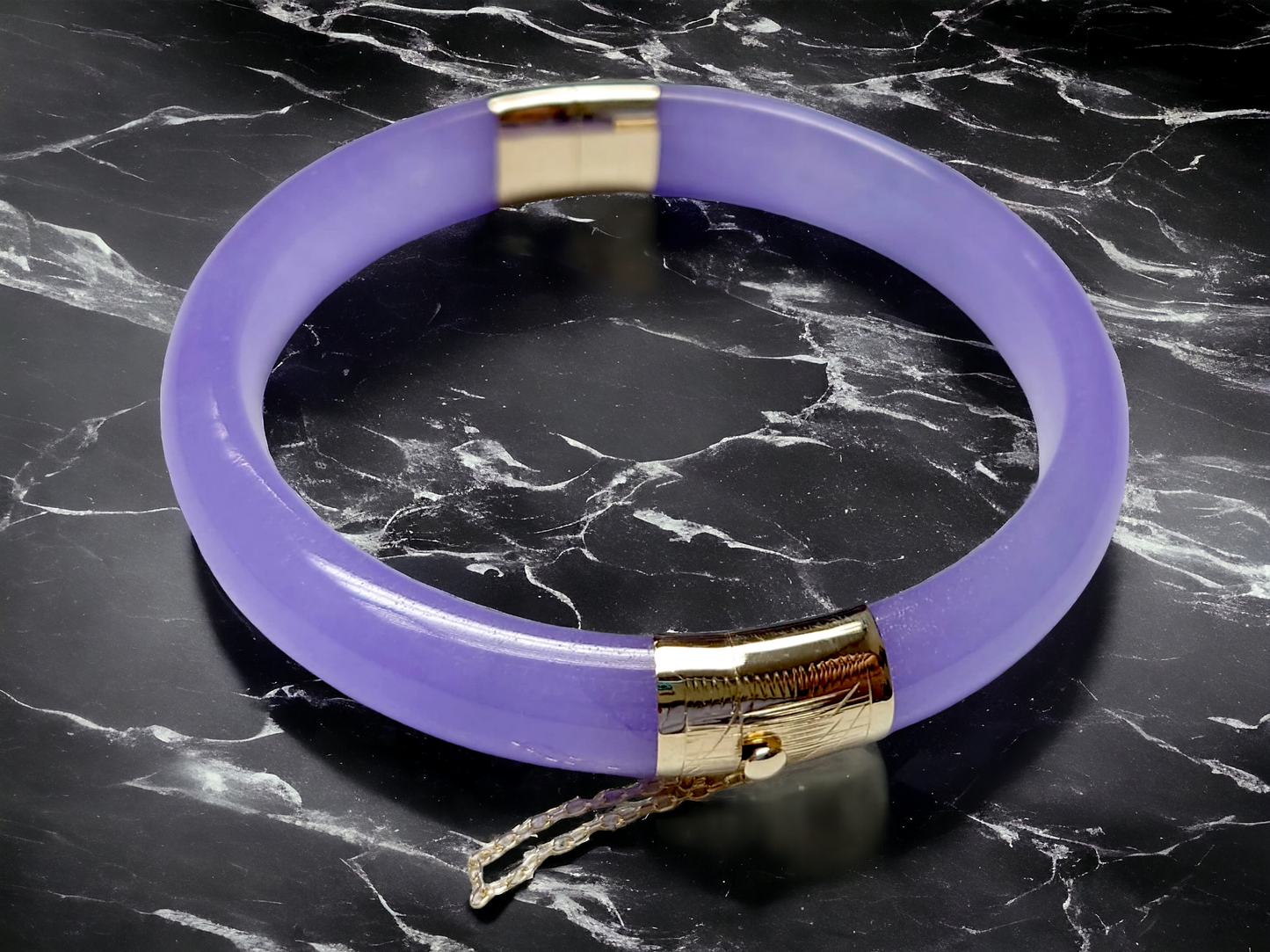 Viceroy's Circular Lavender Jade Bangle Bracelet (with 14K Yellow Gold)