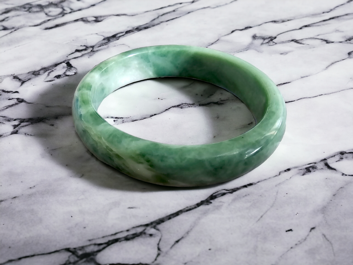 Earth's Burmese A-Jade Bangle Bracelet (MADE IN JAPAN) 08808