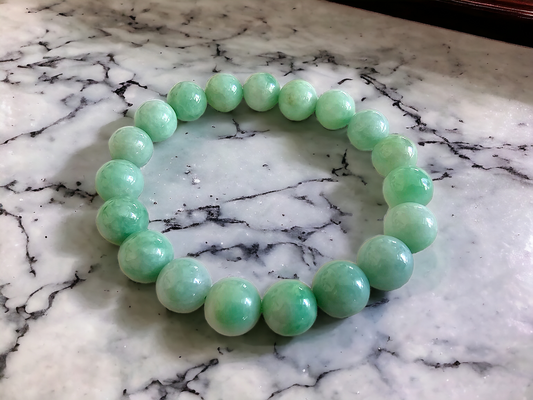 Imperial Japanese Green Burmese A-Jade Beaded Bracelet (MADE IN JAPAN) (10-10.5mm Each x 19 beads) 05009