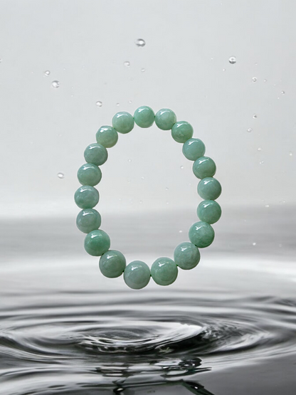 Imperial Japanese Green Burmese A-Jade  Beaded Bracelet (MADE IN JAPAN) (10-10.5mm Each x 19 beads) 05013