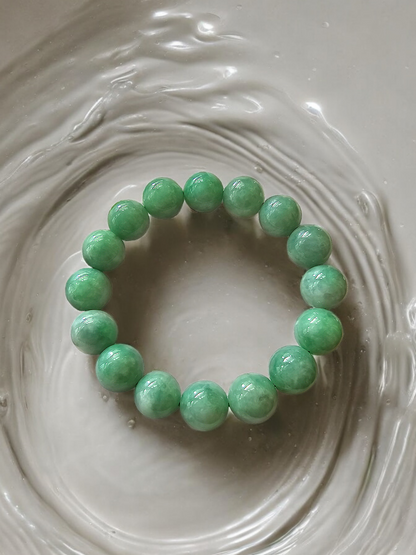 Imperial Japanese Green Burmese A-Jade Beaded Bracelet (MADE IN JAPAN) (12mm Each x 16 beads) 05014