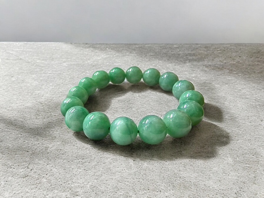 Imperial Japanese Green Burmese A-Jade Beaded Bracelet (MADE IN JAPAN) (12mm Each x 16 beads) 05014