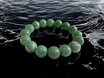 Imperial Japanese Green Burmese A Jade Beaded Bracelet (MADE IN JAPAN) (12mm Each x 16 beads) 05017