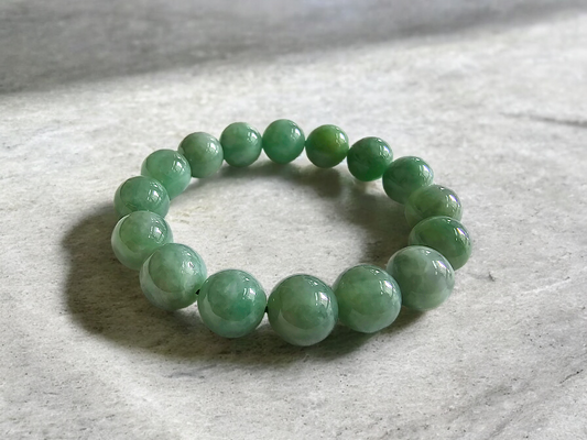 Imperial Japanese Green Burmese A Jade Beaded Bracelet (MADE IN JAPAN) (12mm Each x 16 beads) 05017