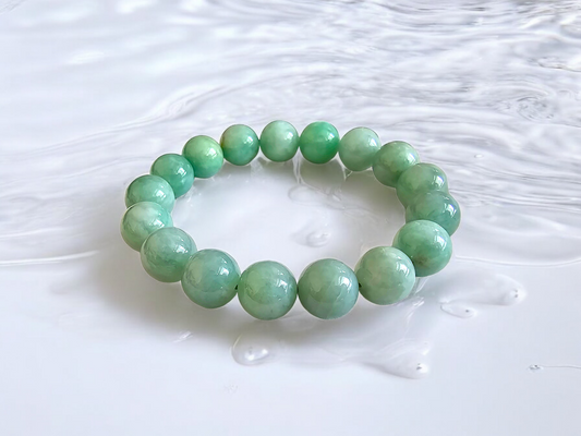 Imperial Japanese Green Burmese A Jade Beaded Bracelet (MADE IN JAPAN) (12mm Each x 17 beads) 05018