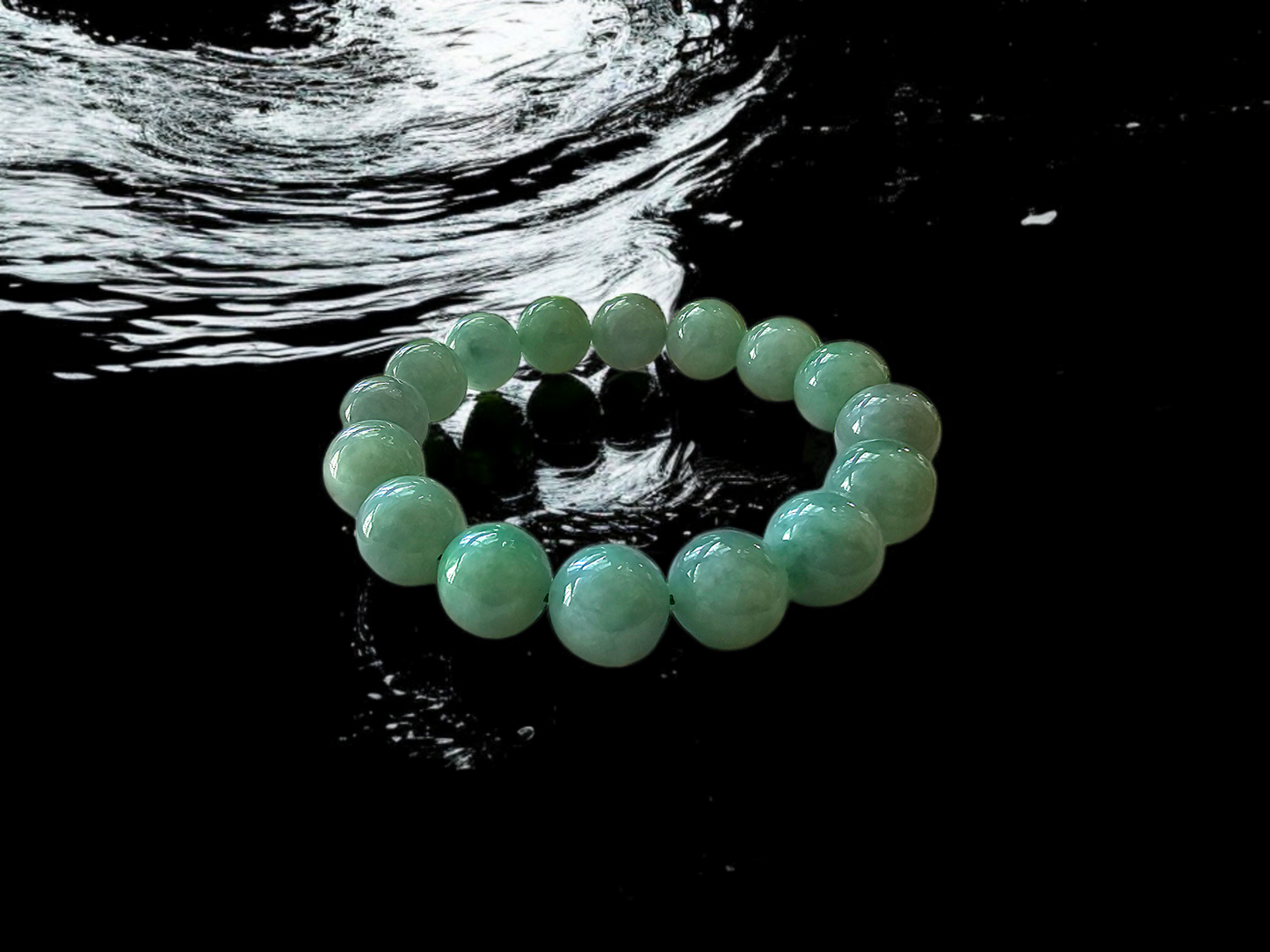 Imperial Japanese Green Burmese A Jade Beaded Bracelet (MADE IN JAPAN) (12mm Each x 16 beads) 05019