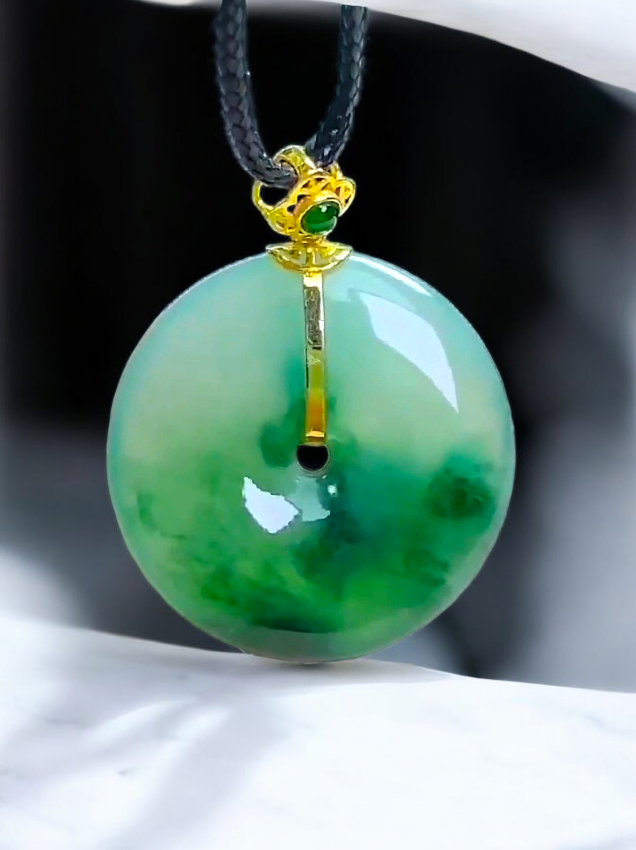 Han Round Donut Burmese A-Jade Pendant (with 18K Yellow Gold) - Certified