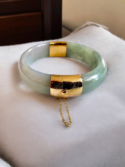 1881 Viceroy's Elliptical Burmese A-Jade Bangle Bracelet (with 14K Yellow Gold)