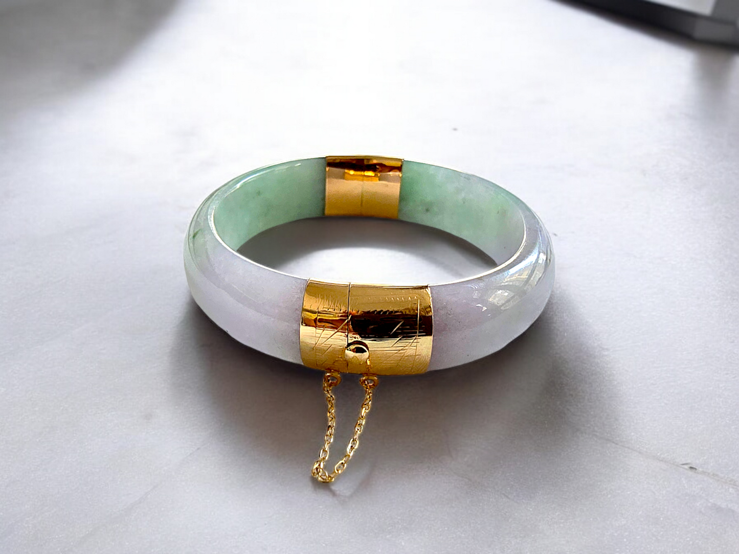 1882 Viceroy's Elliptical Burmese A-Jade Bangle Bracelet (with 14K Yellow Gold)