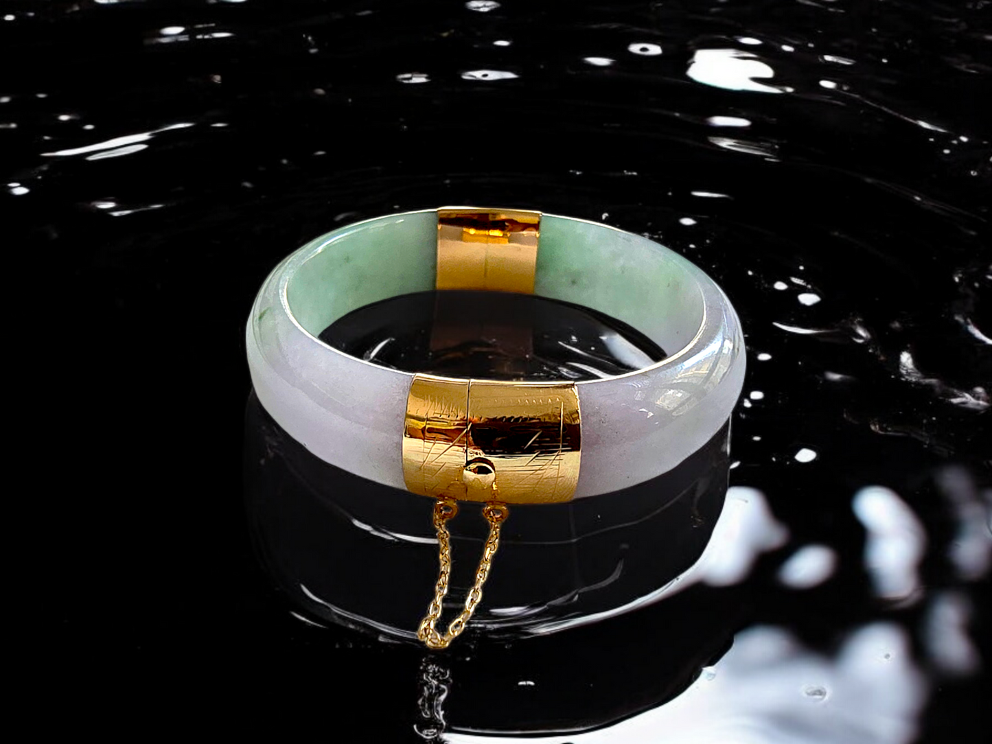 1882 Viceroy's Elliptical Burmese A-Jade Bangle Bracelet (with 14K Yellow Gold)