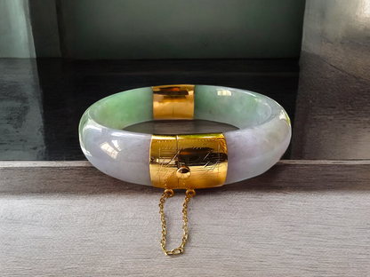 1882 Viceroy's Elliptical Burmese A-Jade Bangle Bracelet (with 14K Yellow Gold)