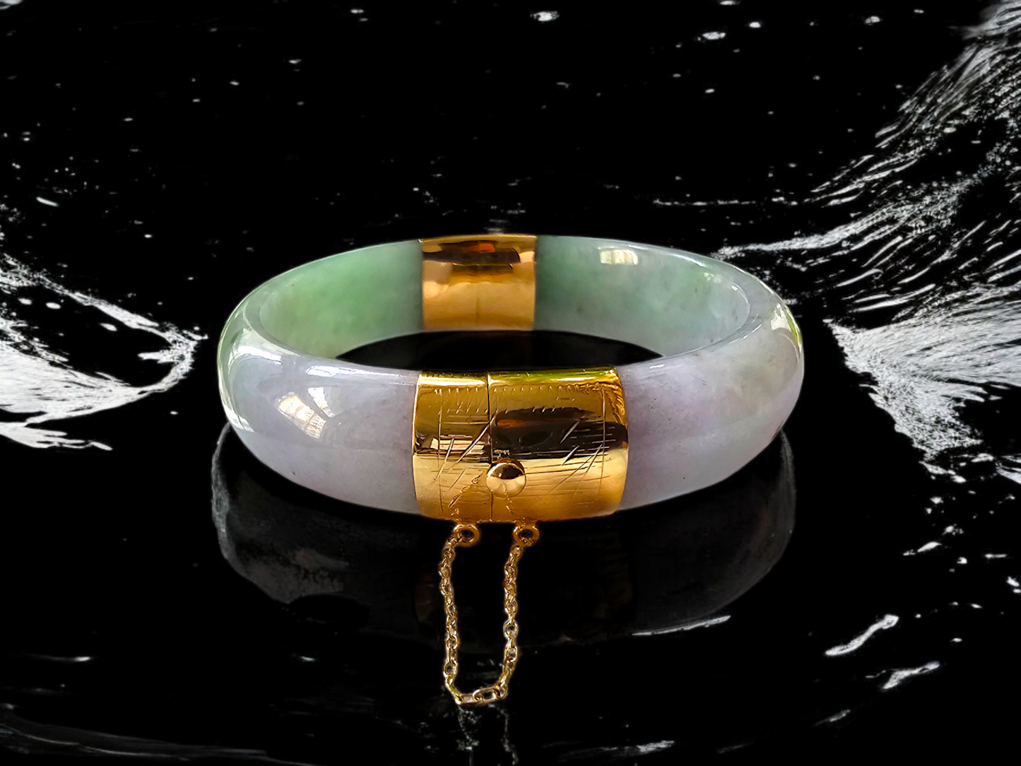 1882 Viceroy's Elliptical Burmese A-Jade Bangle Bracelet (with 14K Yellow Gold)