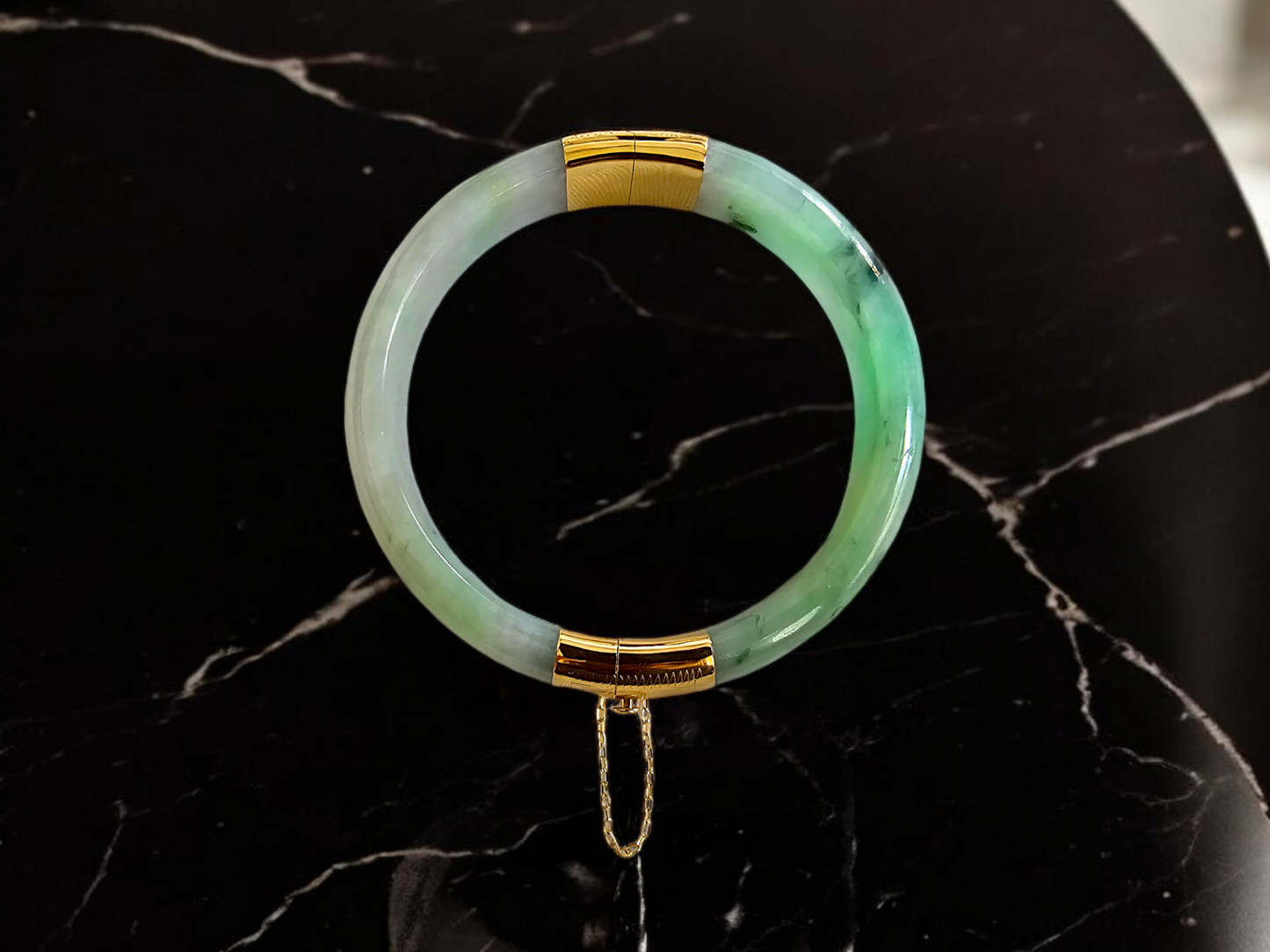 1883 Viceroy's Elliptical Burmese A-Jade Bangle Bracelet (with 14K Yellow Gold)