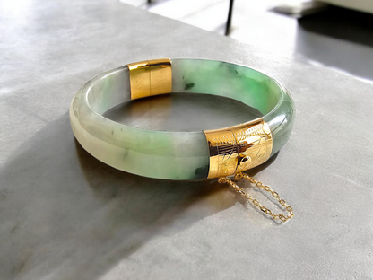 1883 Viceroy's Elliptical Burmese A-Jade Bangle Bracelet (with 14K Yellow Gold)