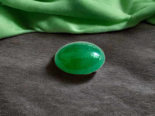 Certified MADE IN JAPAN 5.841cts. Intense Green Burmese A-Jadeite Oval Cabochon Loose Stone LS6