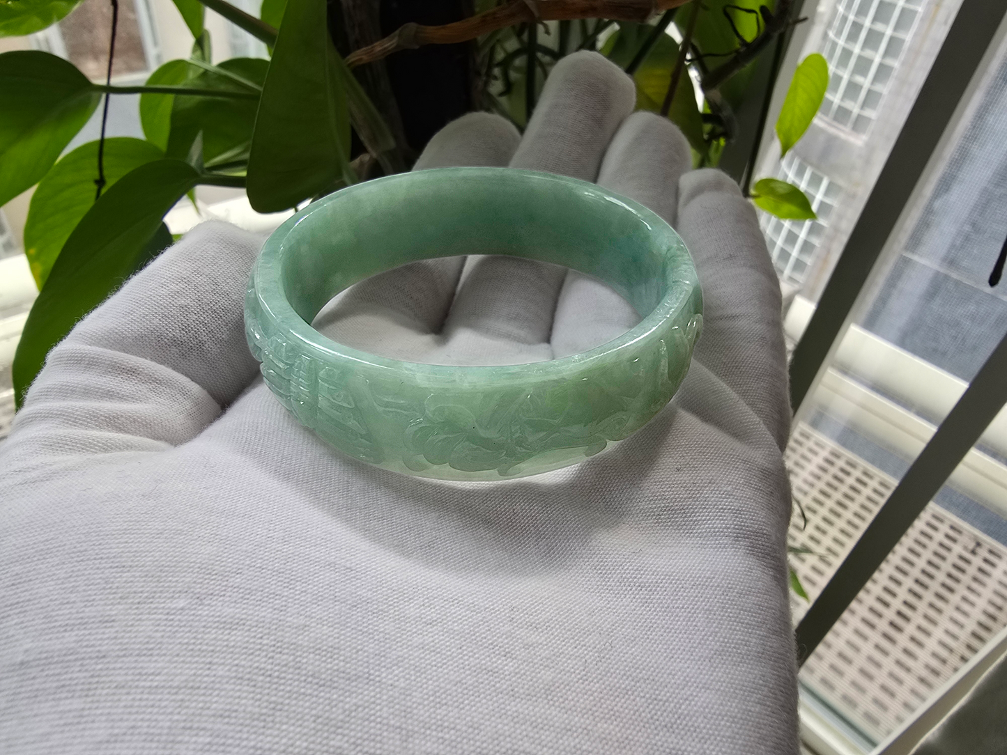 Gardens of The Ancient Orient Burmese A-Jade Bangle Bracelet 08811