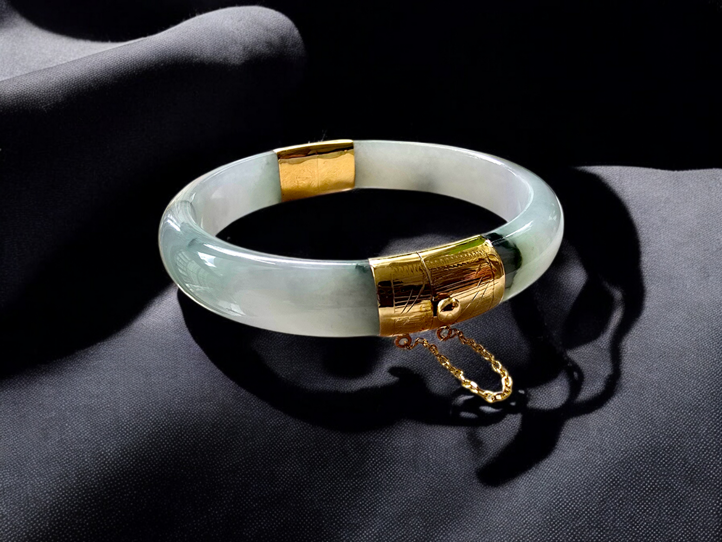 1884 Viceroy's Elliptical Burmese A-Jade Bangle Bracelet (with 14K Yellow Gold)