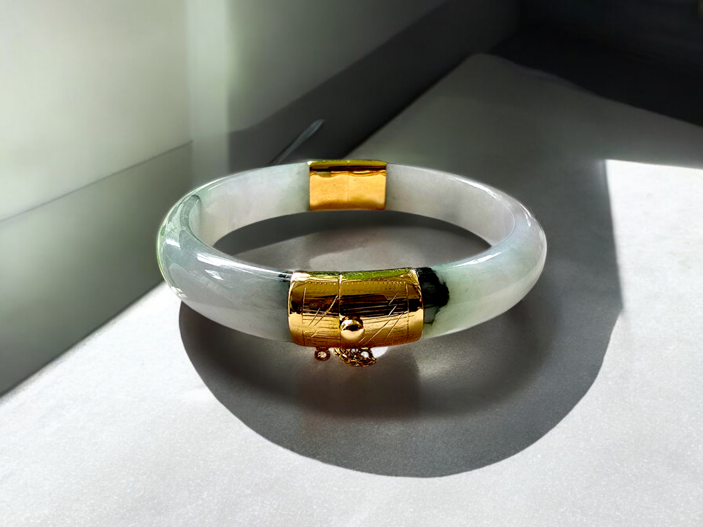 1884 Viceroy's Elliptical Burmese A-Jade Bangle Bracelet (with 14K Yellow Gold)