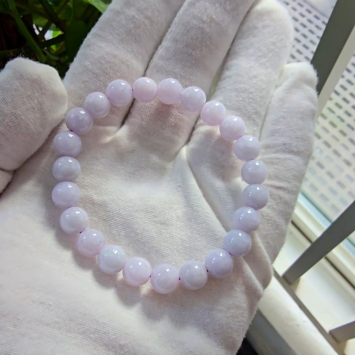 Imperial Japanese Lavender Purple Burmese A-Jade Beaded Bracelet (MADE IN JAPAN) (8mm Each x 23 beads) 05023