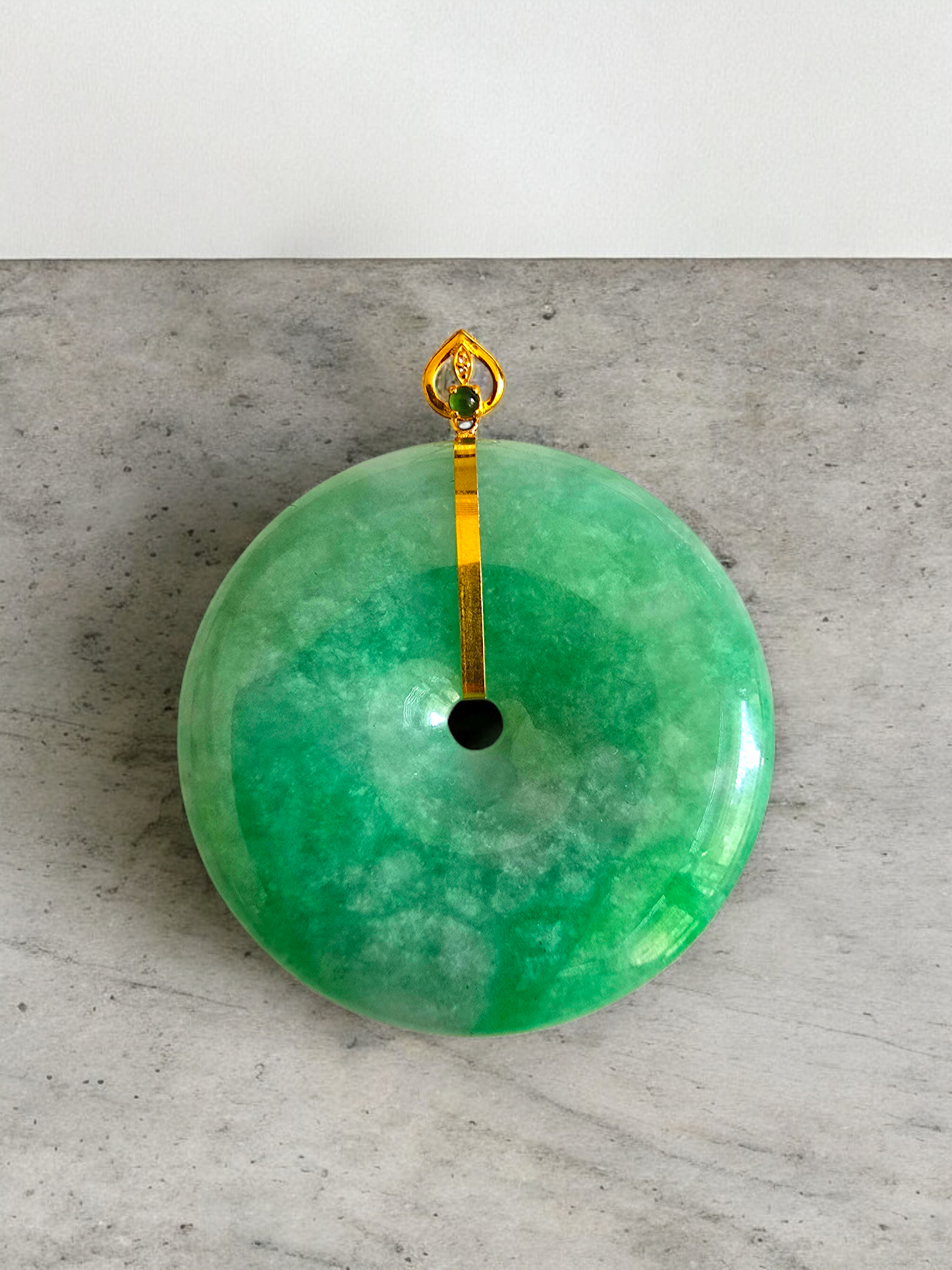 Cheung's Round Donut Burmese A-Jade 40mm Pendant with 18K Yellow Gold - Certified