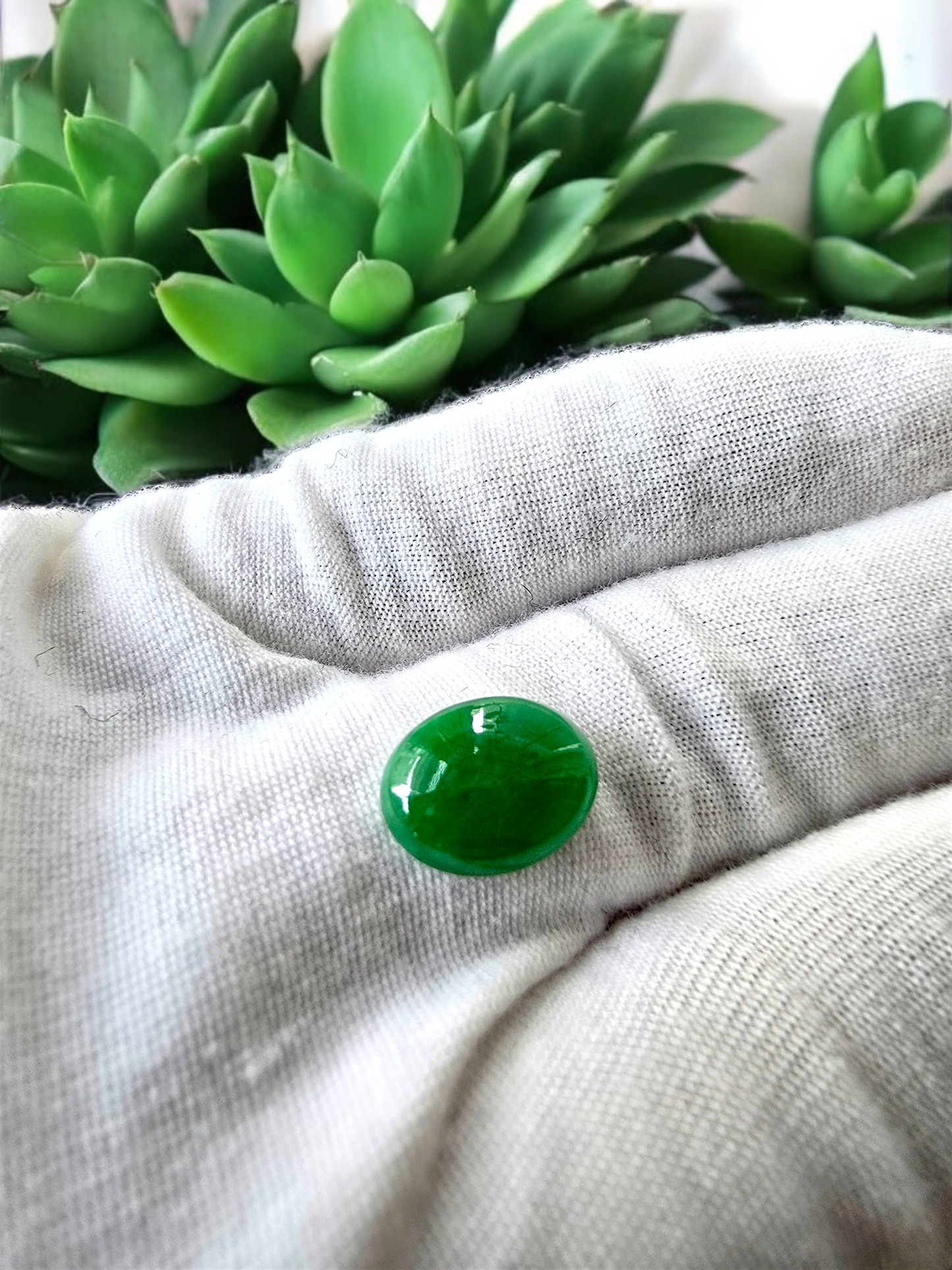 Certified MADE IN JAPAN 4.803 cts. Intense Green Burmese A-Jadeite Oval Cabochon Loose Stone LS7