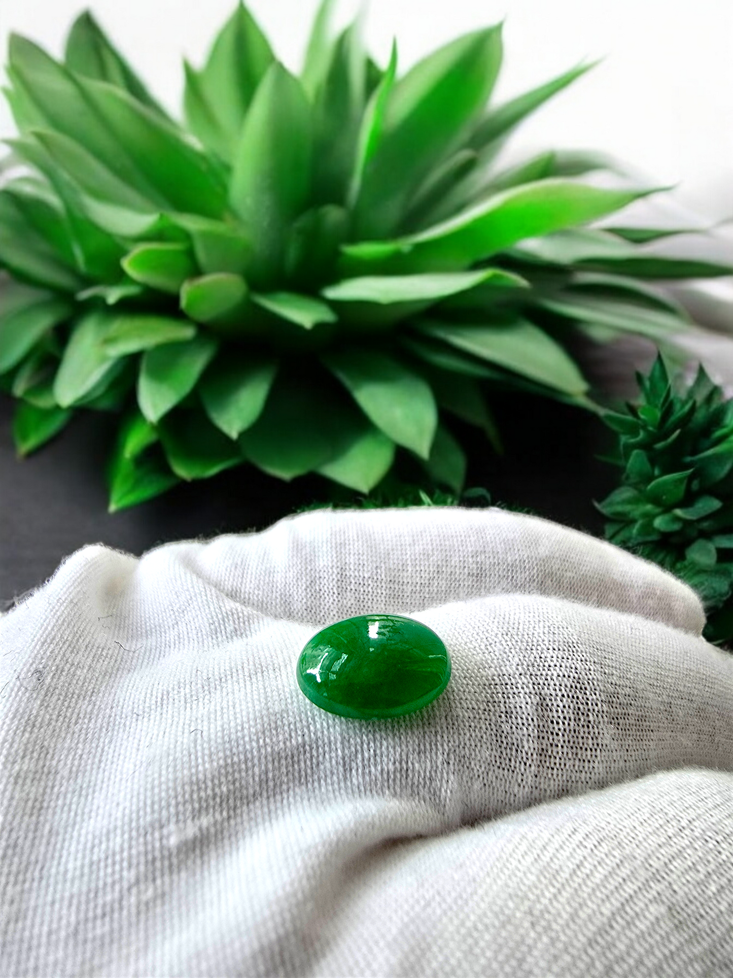 Certified MADE IN JAPAN 4.803 cts. Intense Green Burmese A-Jadeite Oval Cabochon Loose Stone LS7