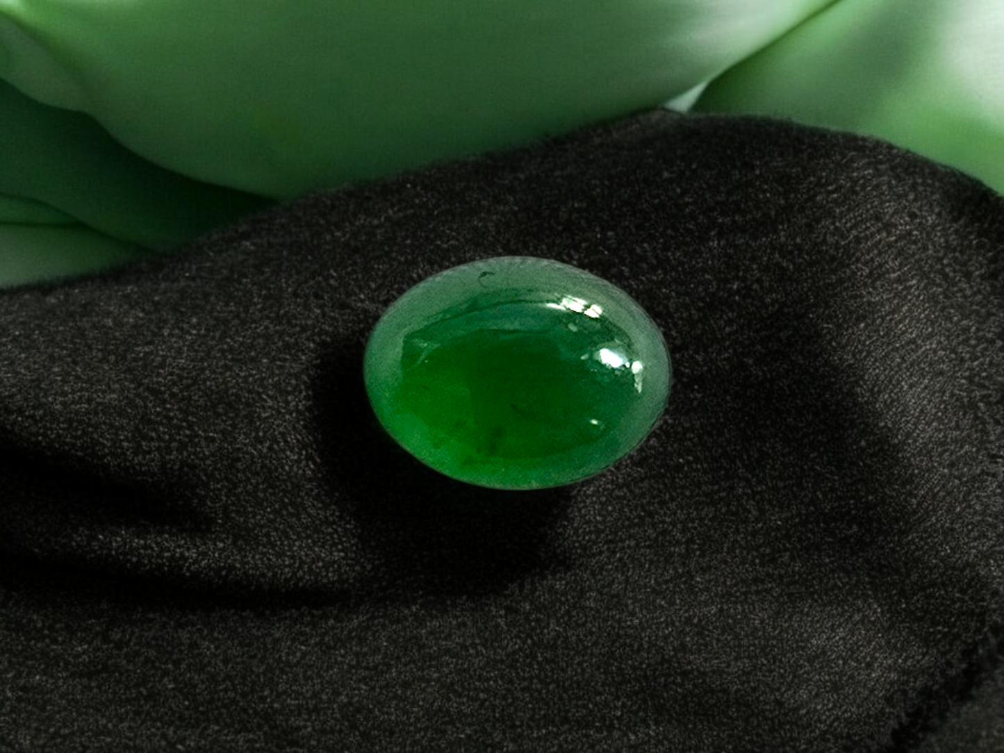 Certified MADE IN JAPAN 1.948 cts. Intense-Vivid Imperial Green Burmese A-Jadeite Oval Cabochon Loose Stone LS8