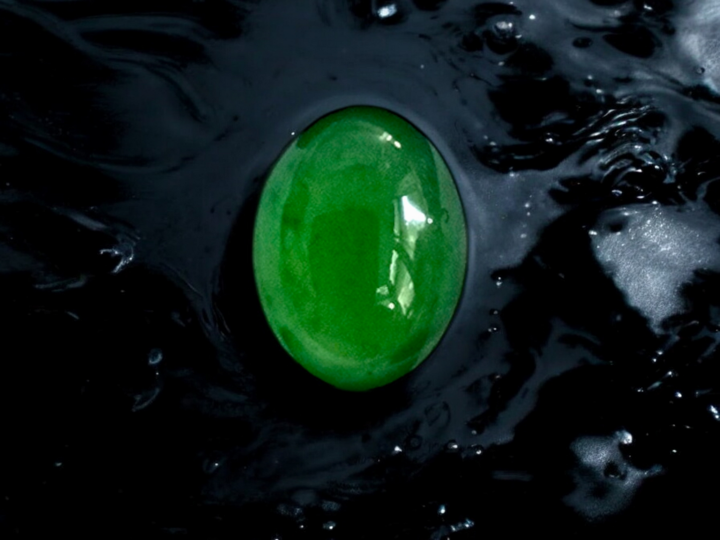 Certified MADE IN JAPAN 1.948 cts. Intense-Vivid Imperial Green Burmese A-Jadeite Oval Cabochon Loose Stone LS8