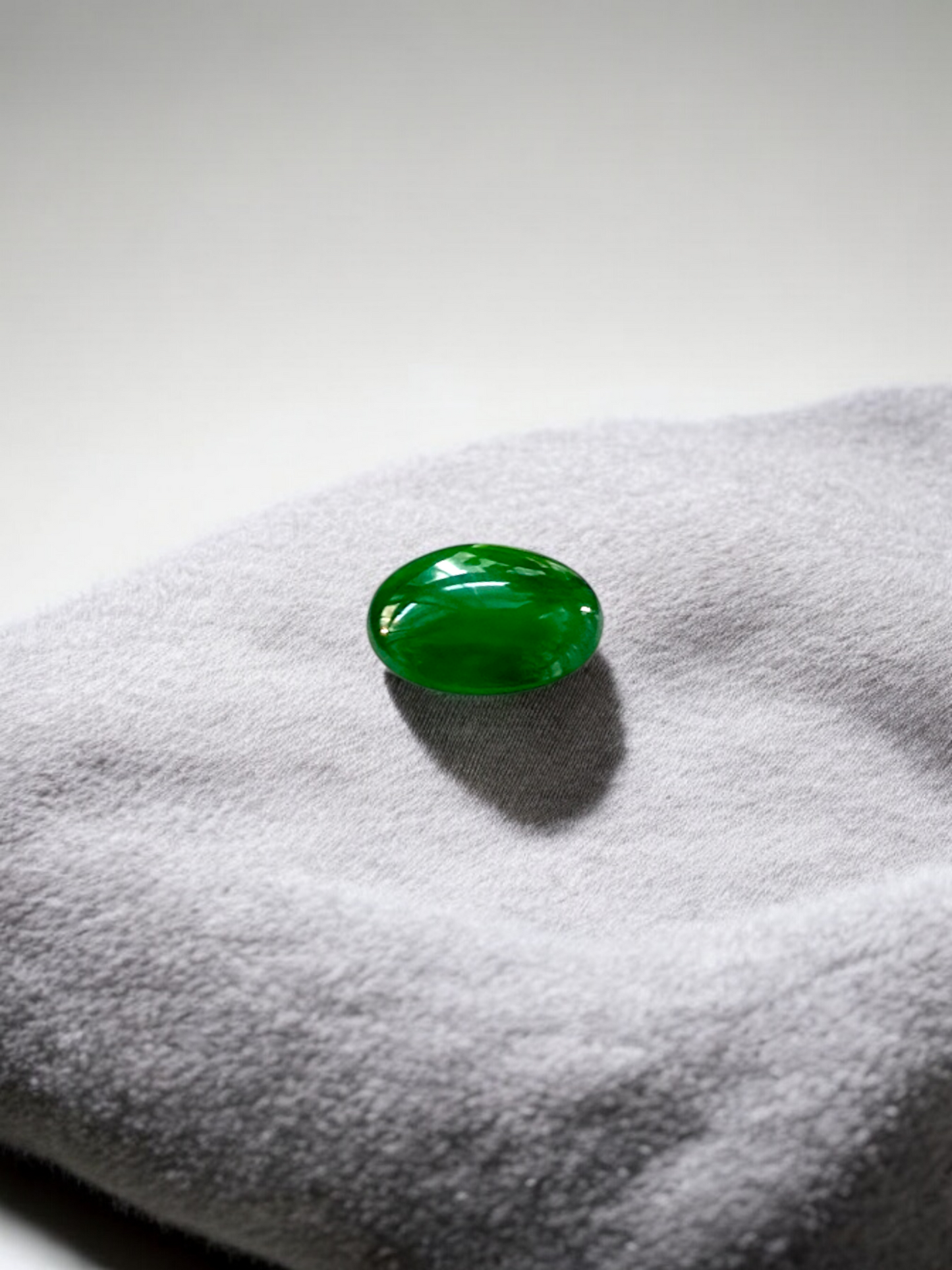 Certified MADE IN JAPAN 1.727 cts. Intense-Vivid Imperial Green Burmese A-Jadeite Oval Cabochon Loose Stone LS9