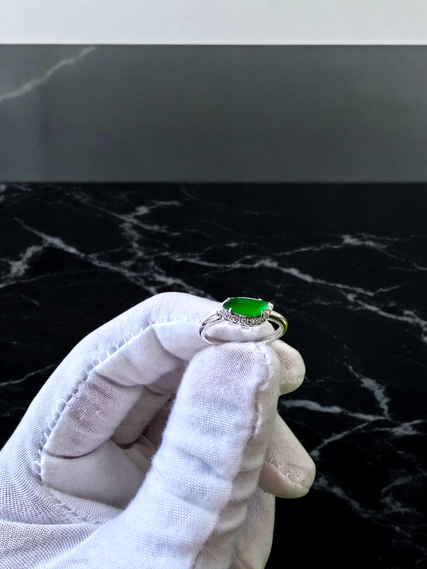 Flow Leaf Burmese A Jade Ring, with White Diamonds, and 18K White Gold - Certified