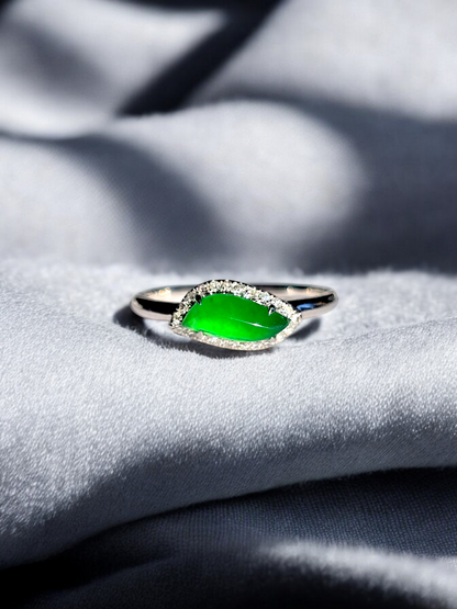 Flow Leaf Burmese A Jade Ring, with White Diamonds, and 18K White Gold - Certified