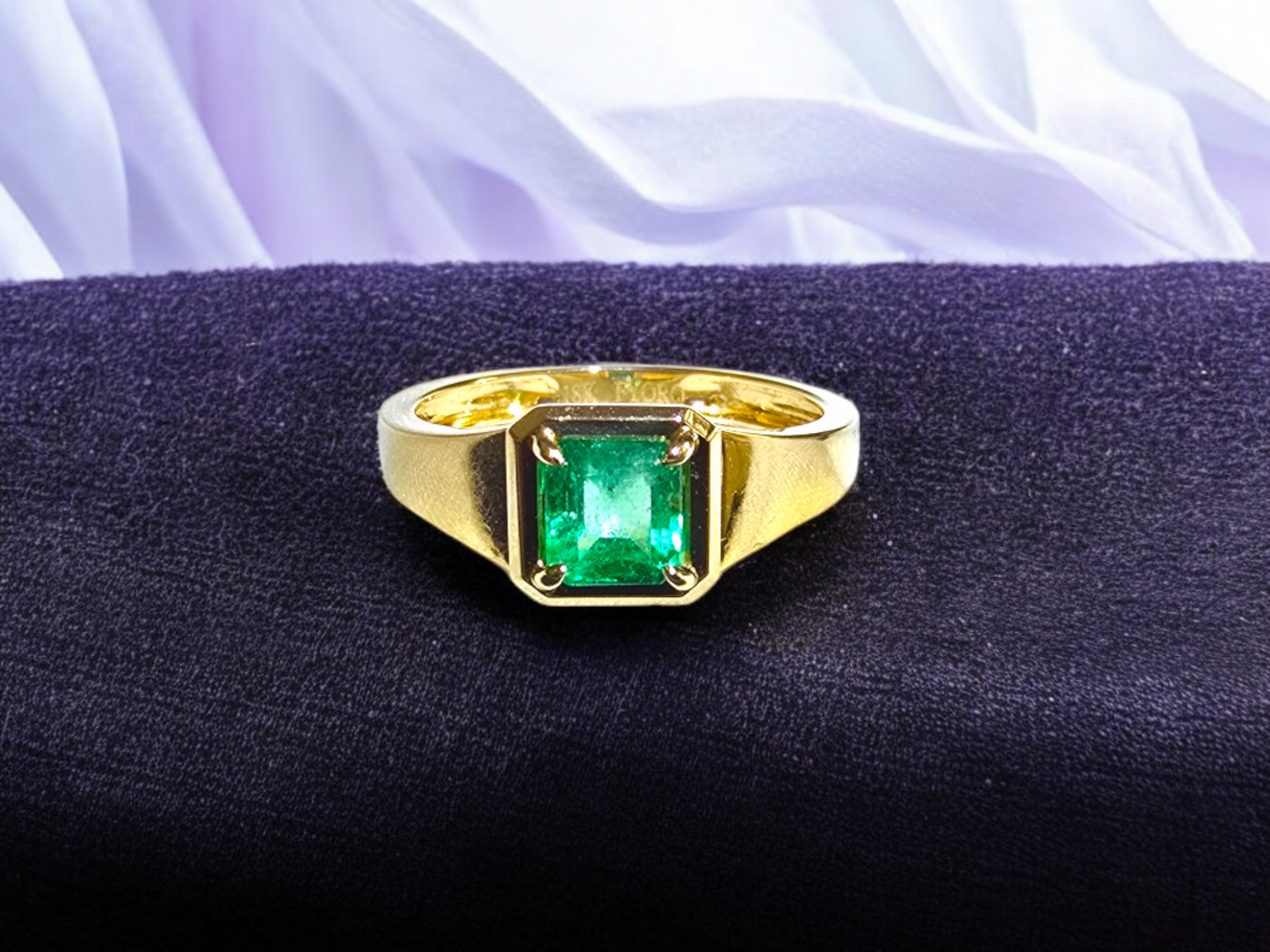 Certified Natural Columbian Emerald 1.01cts (Vivid Green) Men's Ring with 18K Yellow Gold - R2