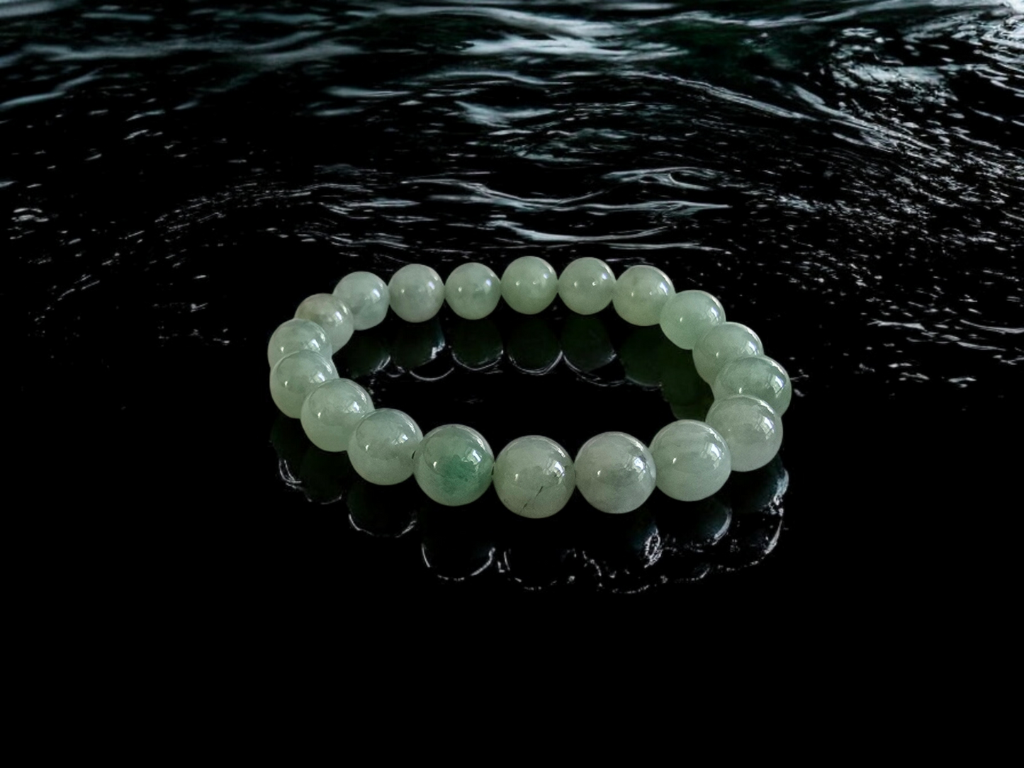 Imperial Japanese Green Burmese A-Jade Beaded Bracelet (MADE IN JAPAN) (10.5mm Each x 19 beads) 05034