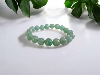 Imperial Japanese Green Burmese A-Jade Beaded Bracelet (MADE IN JAPAN) (10.5mm Each x 19 beads) 05034