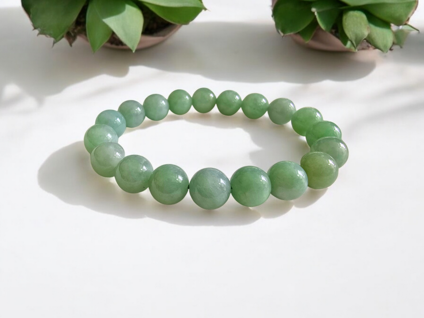 Imperial Japanese Green Burmese A-Jade Beaded Bracelet (MADE IN JAPAN) (10.5mm Each x 19 beads) 05035