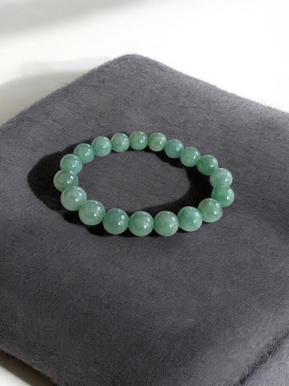 Imperial Japanese Green Burmese A-Jade Beaded Bracelet (MADE IN JAPAN) (10.5mm Each x 19 beads) 05037