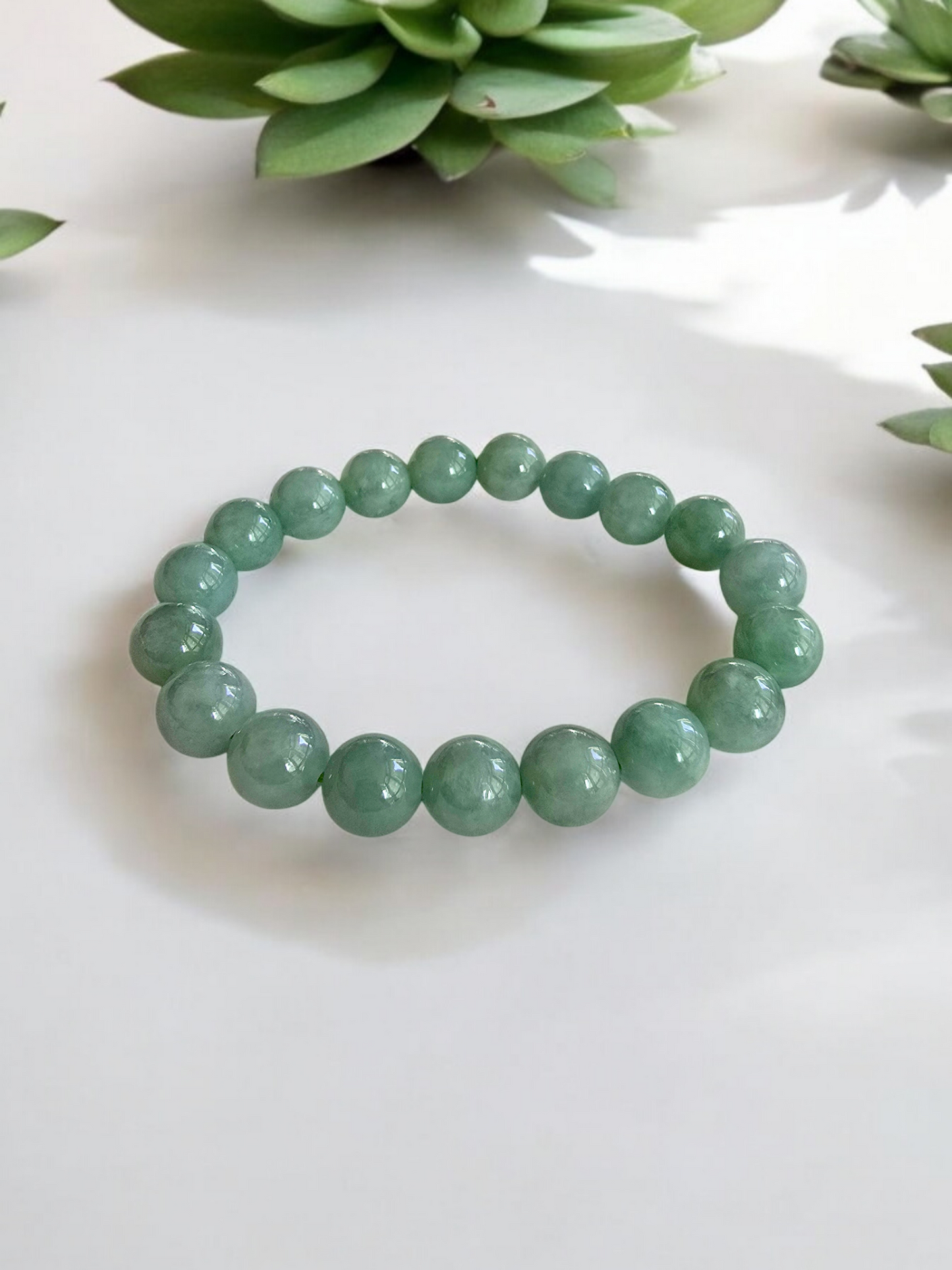 Imperial Japanese Green Burmese A-Jade Beaded Bracelet (MADE IN JAPAN) (10.5mm Each x 19 beads) 05037