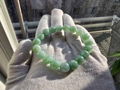 Imperial Japanese Green Burmese A-Jade Beaded Bracelet (MADE IN JAPAN) (10.5mm Each x 19 beads) 05037