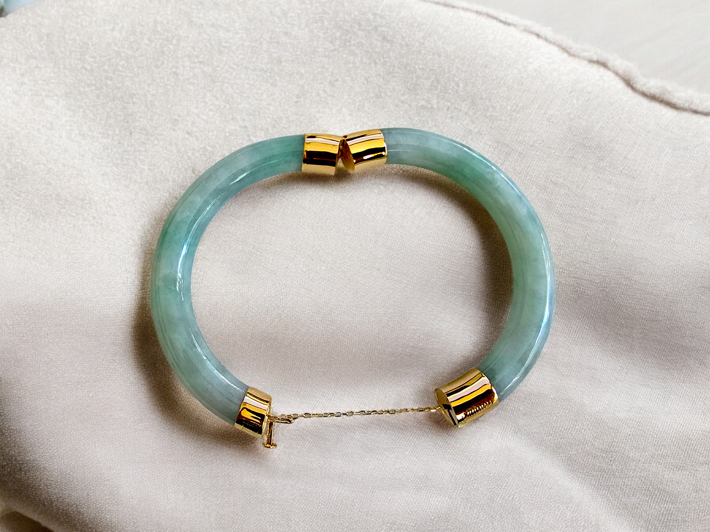 1885 Viceroy's Circular Burmese A-Jade Bangle Bracelet (with 14K Yellow Gold)