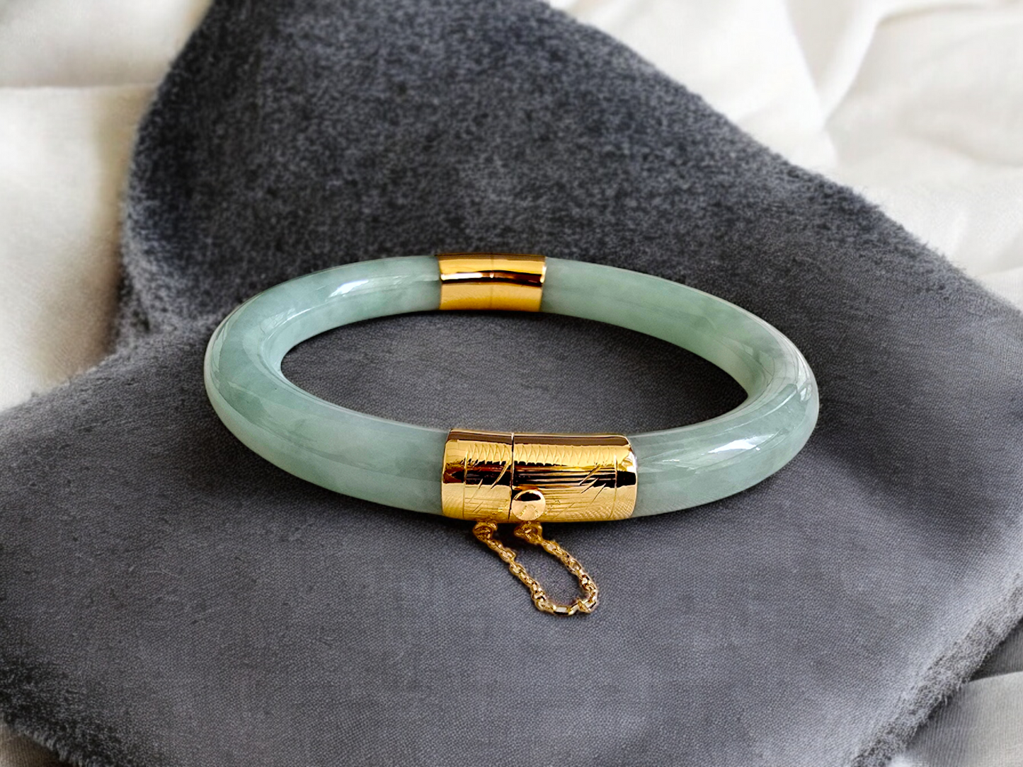 1886 Viceroy's Circular Burmese A-Jade Bangle Bracelet (with 14K Yellow Gold)