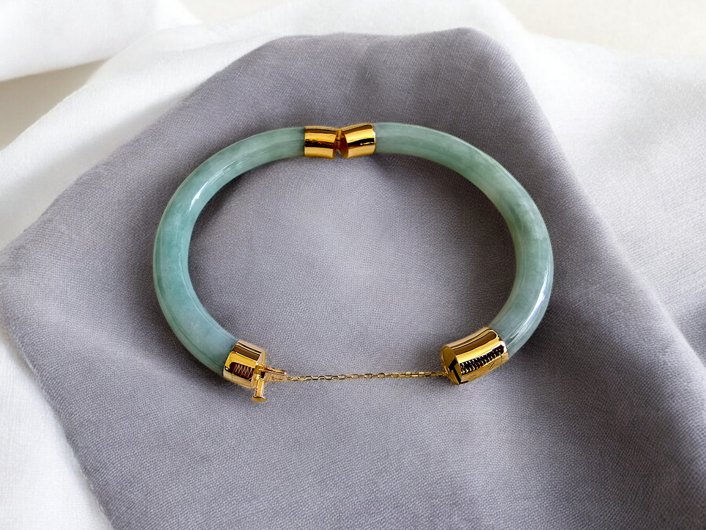 1886 Viceroy's Circular Burmese A-Jade Bangle Bracelet (with 14K Yellow Gold)