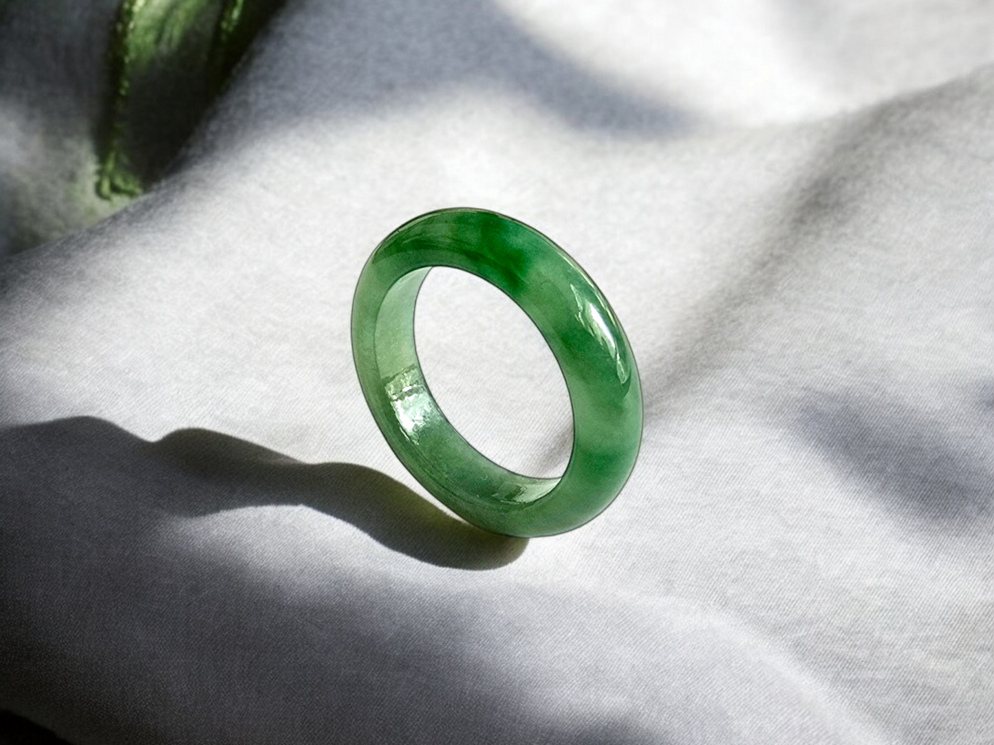 Masters Burmese Vibrant Green A-Jadeite Infinity Band Ring 09007 - Certified