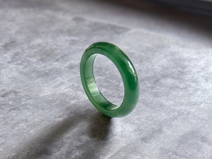 Masters Burmese Vibrant Green A-Jadeite Infinity Band Ring 09008 - Certified