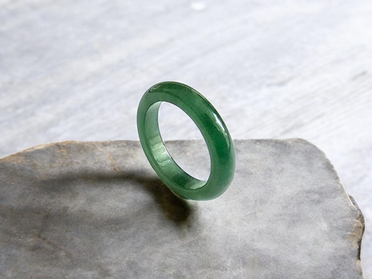 Masters Burmese Vibrant Green A-Jadeite Infinity Band Ring 09008 - Certified