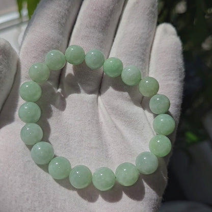 Imperial Japanese Green Burmese A-Jade Beaded Bracelet (MADE IN JAPAN) (10.5mm Each x 19 beads) 05035