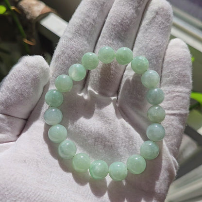 Imperial Japanese Green Burmese A-Jade Beaded Bracelet (MADE IN JAPAN) (10.5mm Each x 19 beads) 05034