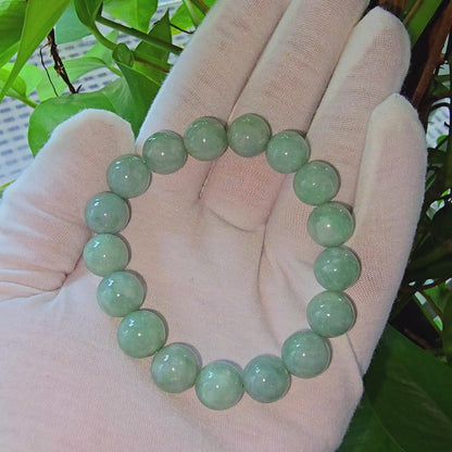 Imperial Japanese Green Burmese A-Jade Beaded Bracelet (MADE IN JAPAN) (12mm Each x 17 beads) 05016